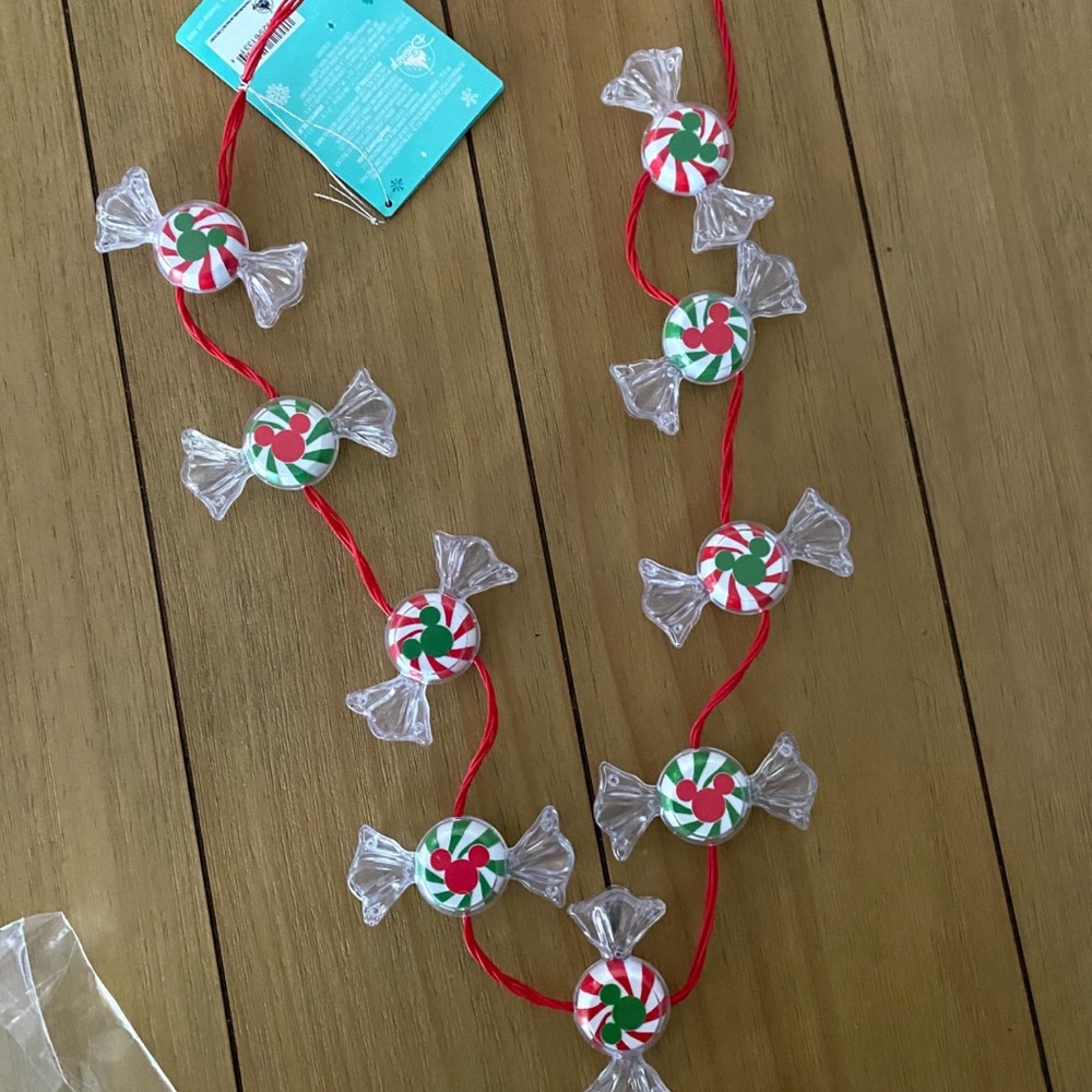 Disney light up necklace